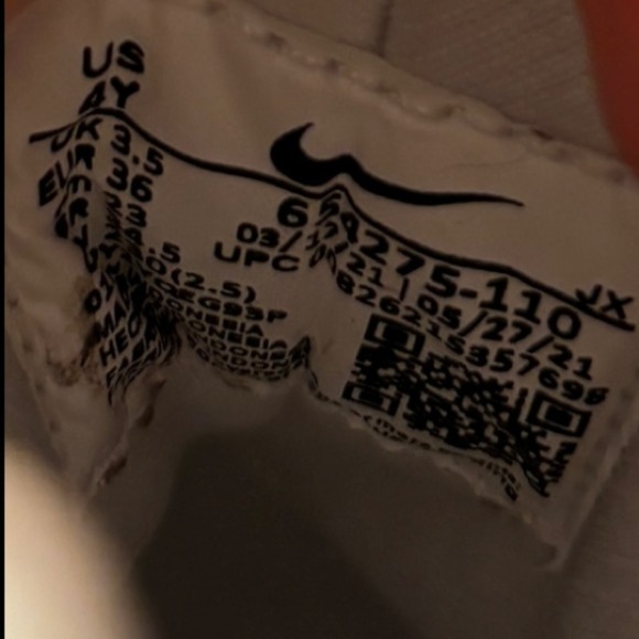 Nike Air Huarache Sneakers White & Pure Platinum 654275-110 Size 4Y / 5.5 Women - Picture 6 of 7